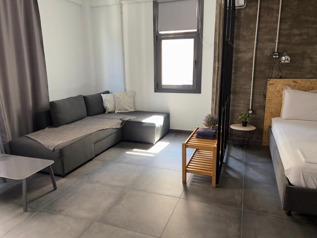 Virginia'S Boutique Apartments Athens Exterior photo