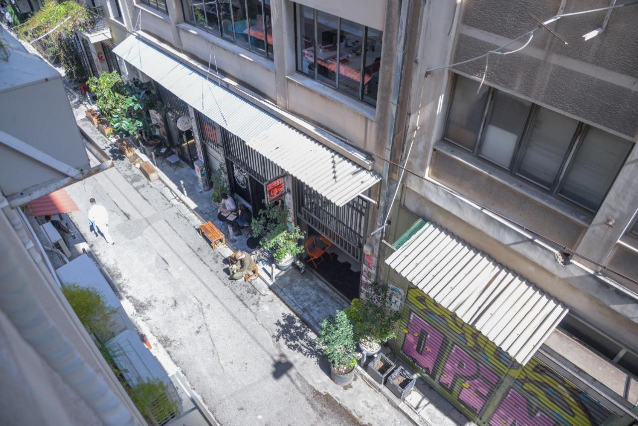 Virginia'S Boutique Apartments Athens Exterior photo