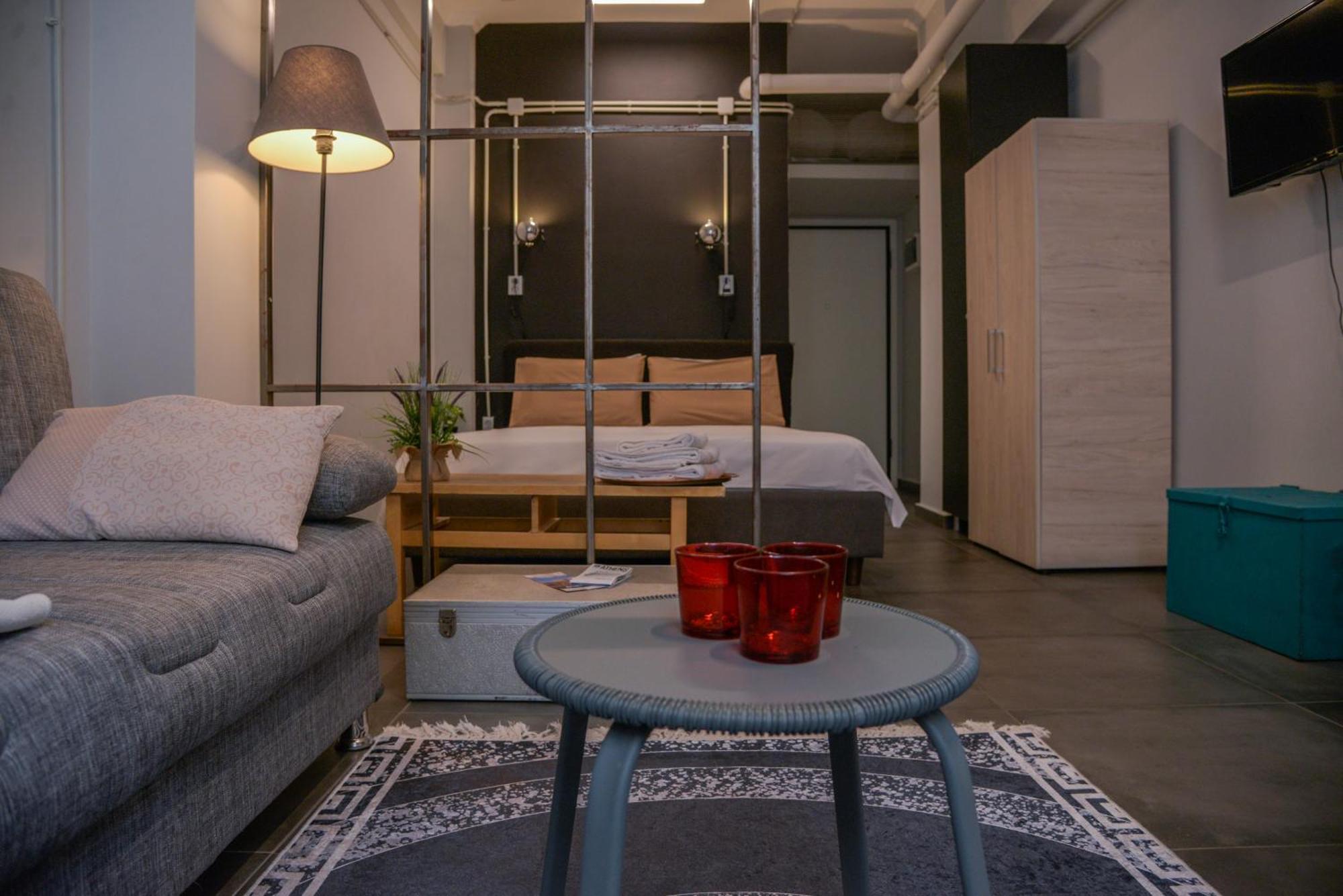 Virginia'S Boutique Apartments Athens Exterior photo