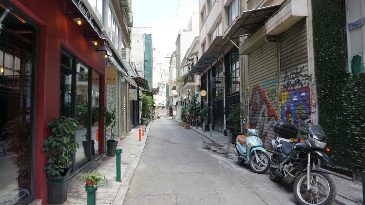 Virginia'S Boutique Apartments Athens Exterior photo