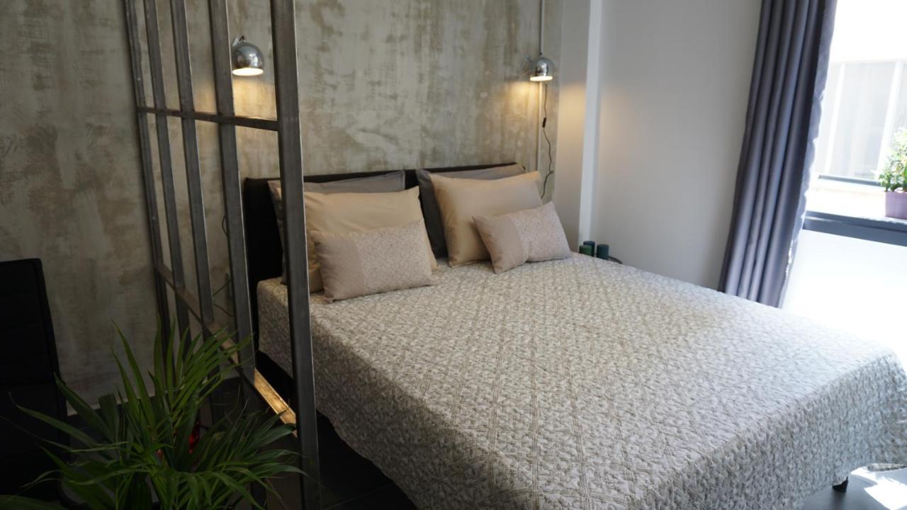 Virginia'S Boutique Apartments Athens Exterior photo